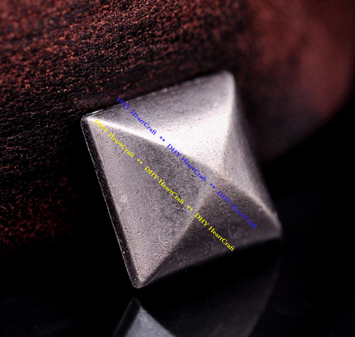 Confezione borchie piramide - 30,
